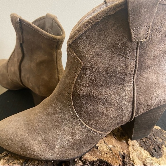 Host Pick 🎉ASH Jalouse Ankle Boots 💕 - Picture 4 of 16